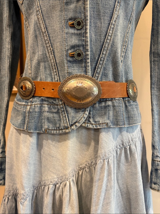 Vintage Accessories - Vintage Brown Leather Skinny Concho Belt size Small
